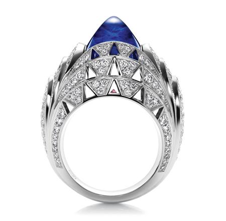 decoarchitecture: This ring appears to be inspired by the Chrysler Building. room74: you can keep yo