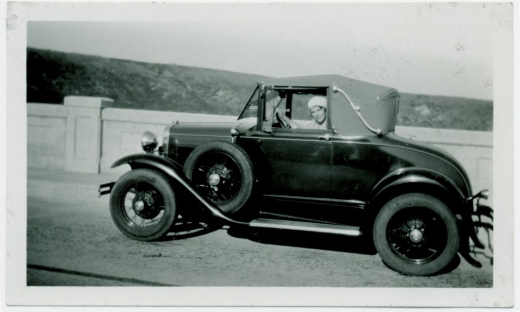 WomanCar1920s