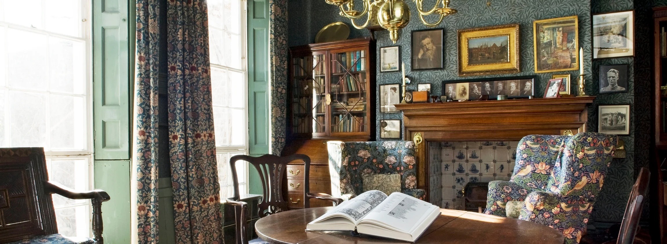 emery walker house dining room