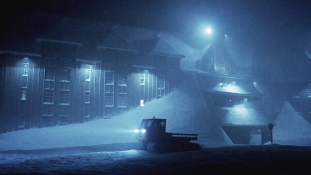 the-shining-hotel-timberline-lodge